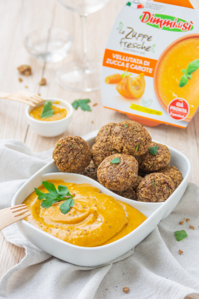 Falafel di lenticchie con crema di zucca e carote